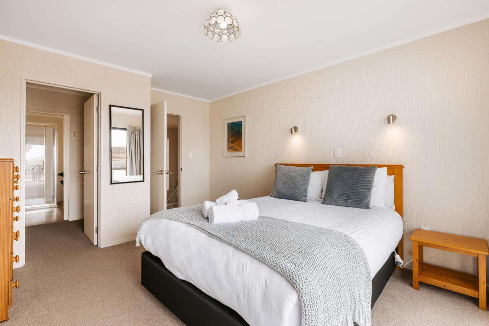 Magnificent Sunrises, Oceanbeach & Sea Views Mount Maunganui Exterior photo